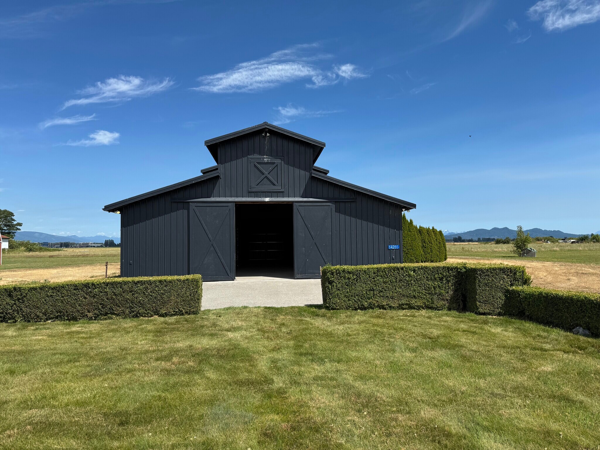 14285 Laconner Whitney rd, Mount Vernon, WA à louer Photo principale– Image 1 sur 34