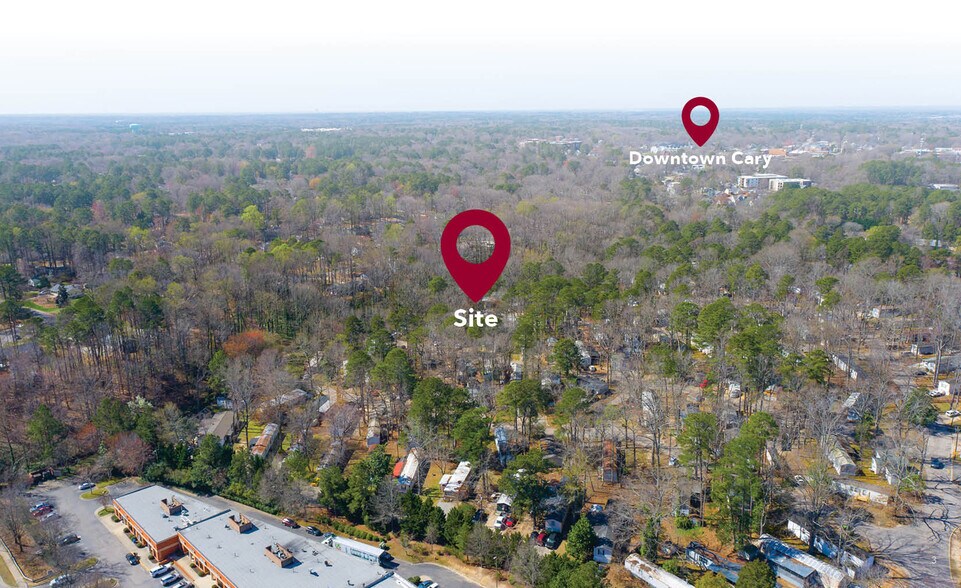 607 Cedar St, Cary, NC à vendre - Photo de l’immeuble – Image 3 sur 4