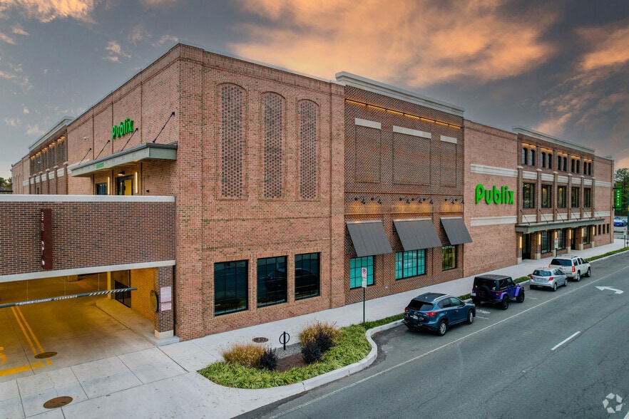 3522 W Cary St, Richmond, VA à louer - Photo de l’immeuble – Image 2 sur 8
