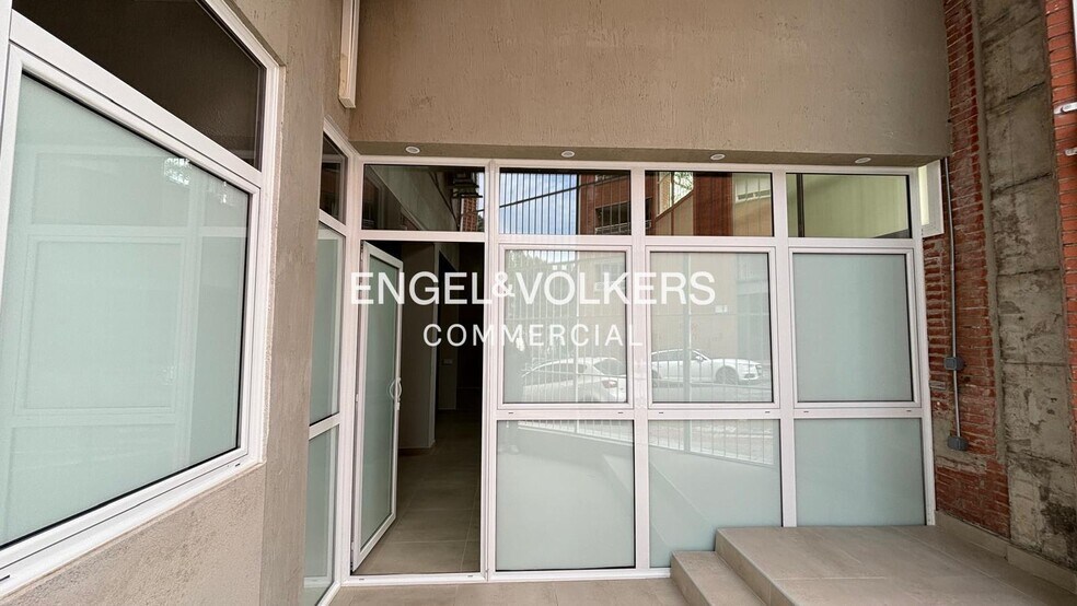 Immeuble residentiel dans Ripollet, Barcelona à vendre - Photo de l’immeuble – Image 3 sur 11