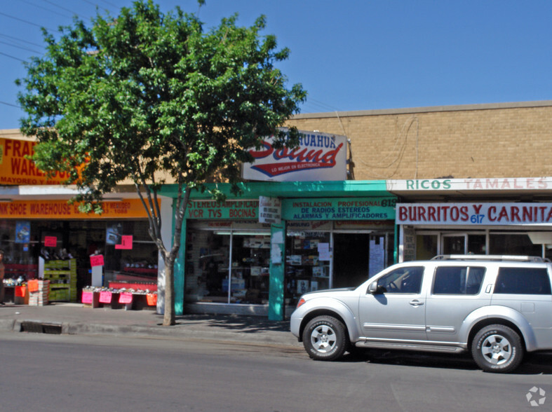 613-621 S Stanton St, El Paso, TX à vendre - Photo principale – Image 1 sur 14