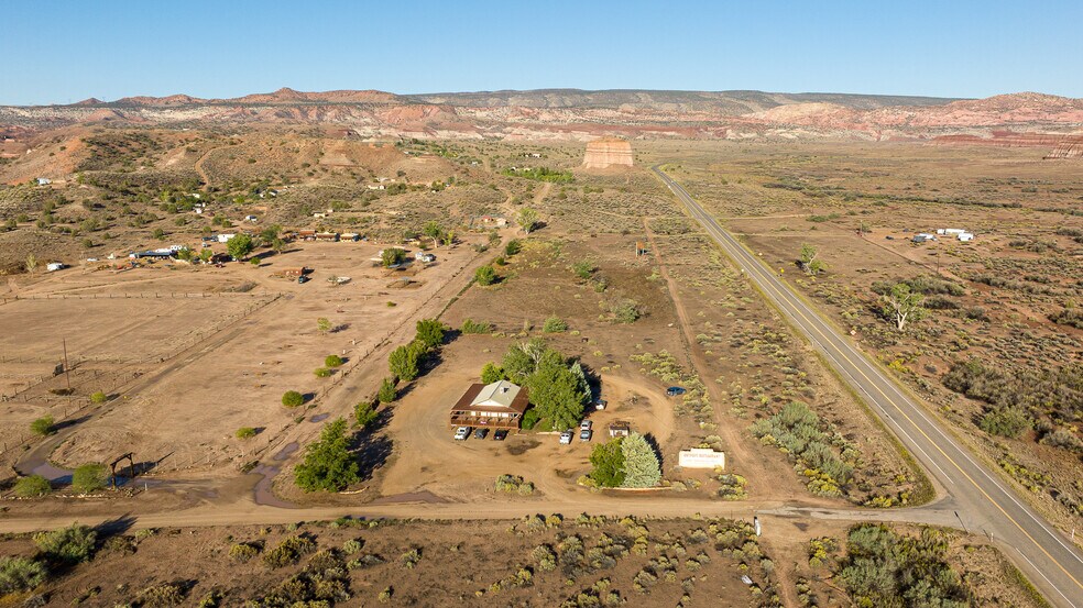 2040 Long Rd Cyn, Kanab, UT à vendre - Photo de l’immeuble – Image 2 sur 38