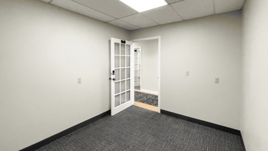 14 Maple St, Terryville, CT à louer Photo intérieure– Image 1 sur 3