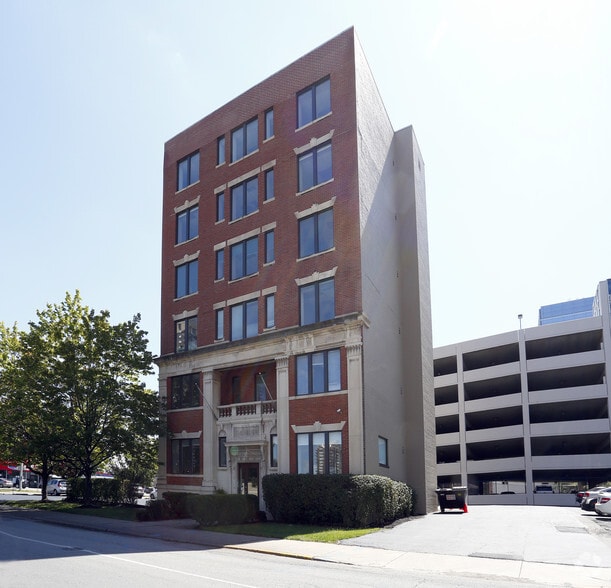 127 E Michigan St, Indianapolis, IN à louer - Photo principale – Image 1 sur 29