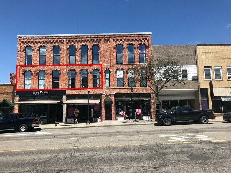 122 W Grand River Ave, Howell, MI à louer - Photo de l’immeuble – Image 1 sur 8