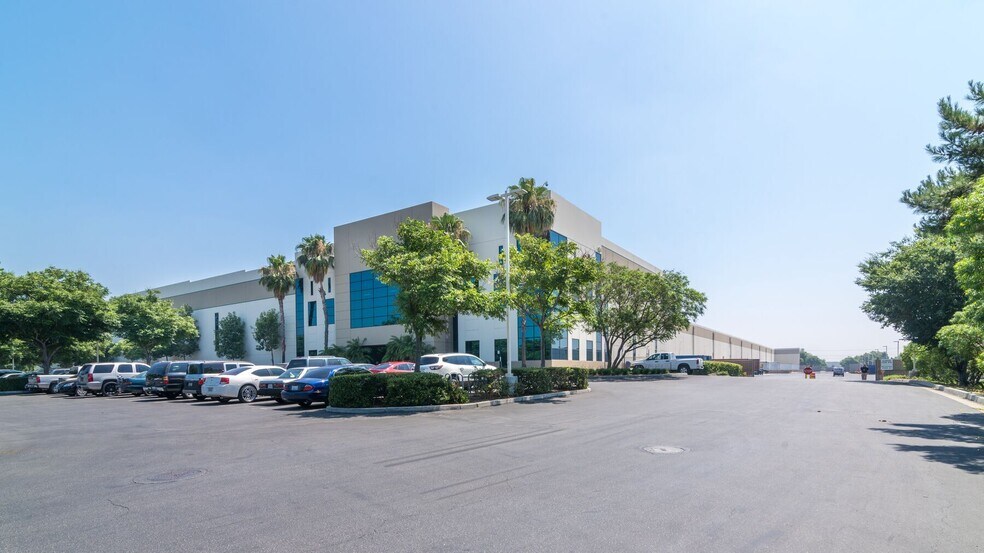 5540 4th St, Ontario, CA à louer - Photo principale – Image 1 sur 1