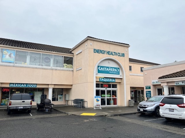 8465 Old Redwood Hwy, Windsor, CA à louer - Photo principale – Image 1 sur 11