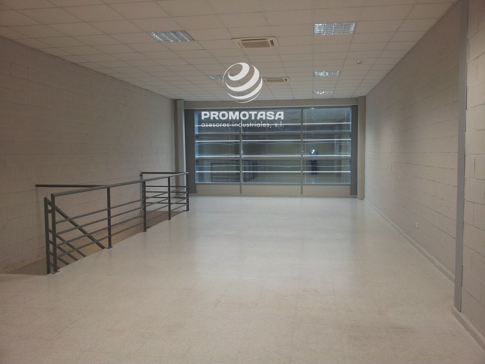 Industriel/Logistique dans Arganda del Rey, Madrid à louer Photo intérieure– Image 1 sur 5