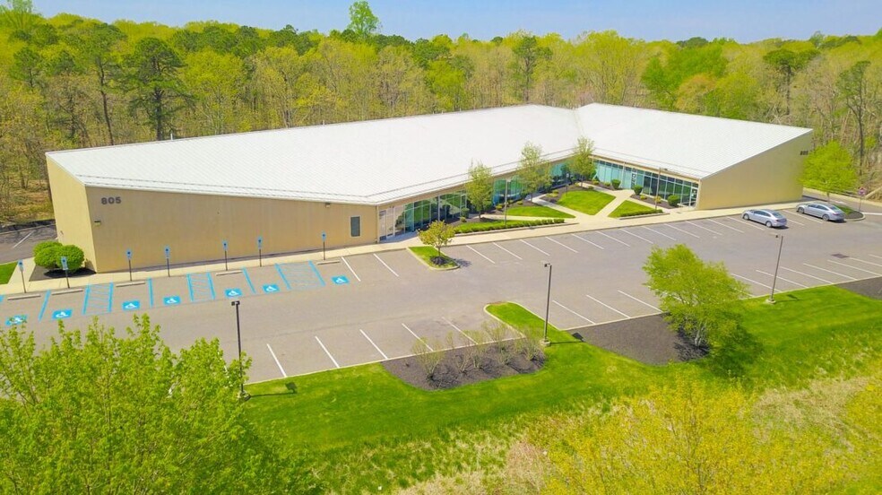 805 Cooper Rd, Voorhees, NJ à vendre - Photo de l’immeuble – Image 3 sur 7