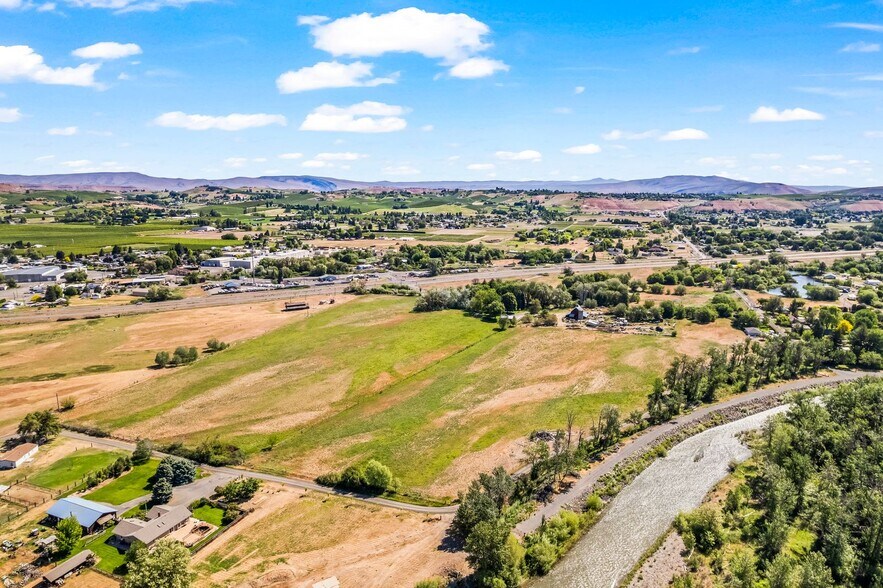 NKA McCormick Road, Yakima, WA à vendre - Photo de l’immeuble – Image 3 sur 12
