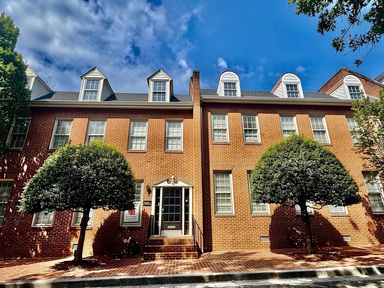 4 Lenox Pointe NE, Atlanta, GA à vendre - Photo de l’immeuble – Image 2 sur 23