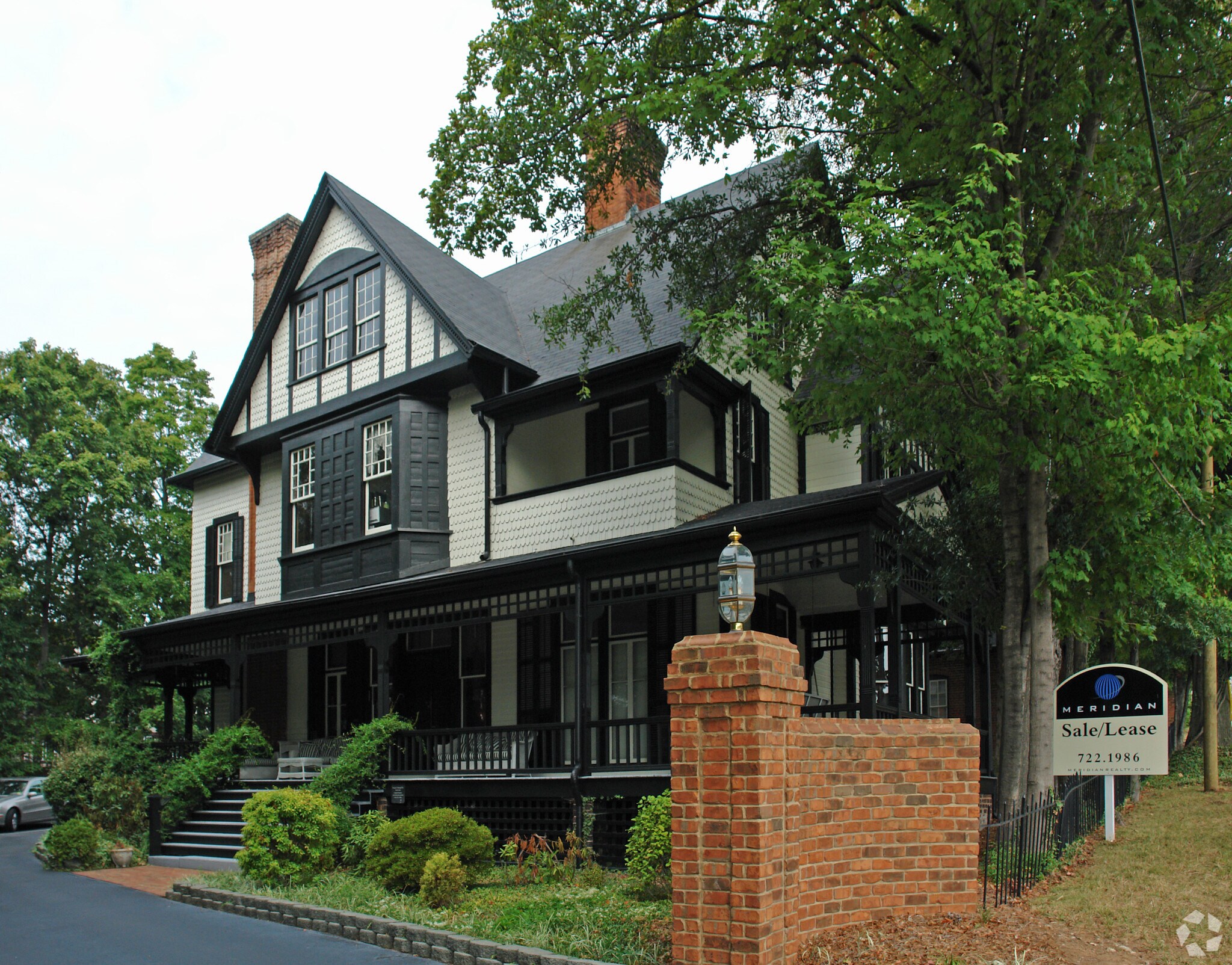 224 S Cherry St, Winston-Salem, NC à louer Photo principale– Image 1 sur 4