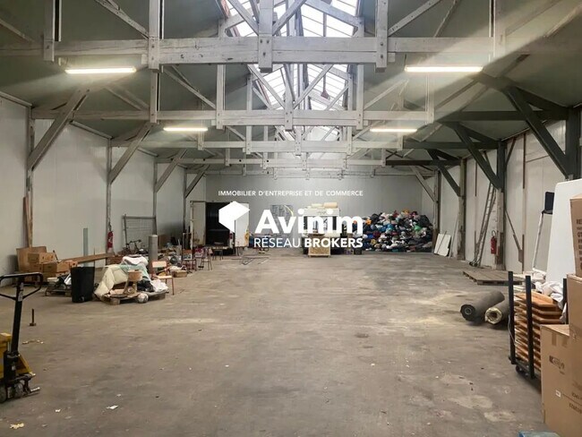 Plus de détails pour Industriel/Logistique à louer