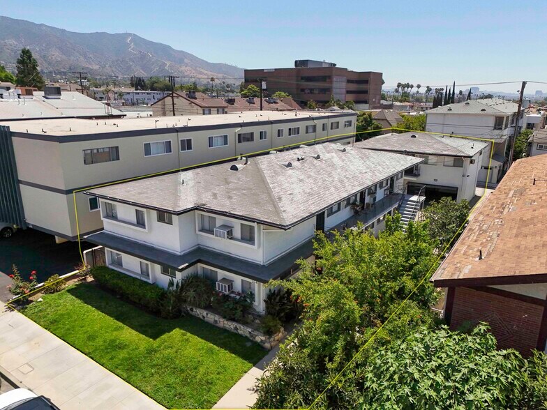 324 E Santa Anita Ave, Burbank, CA à vendre - Aérien – Image 3 sur 14