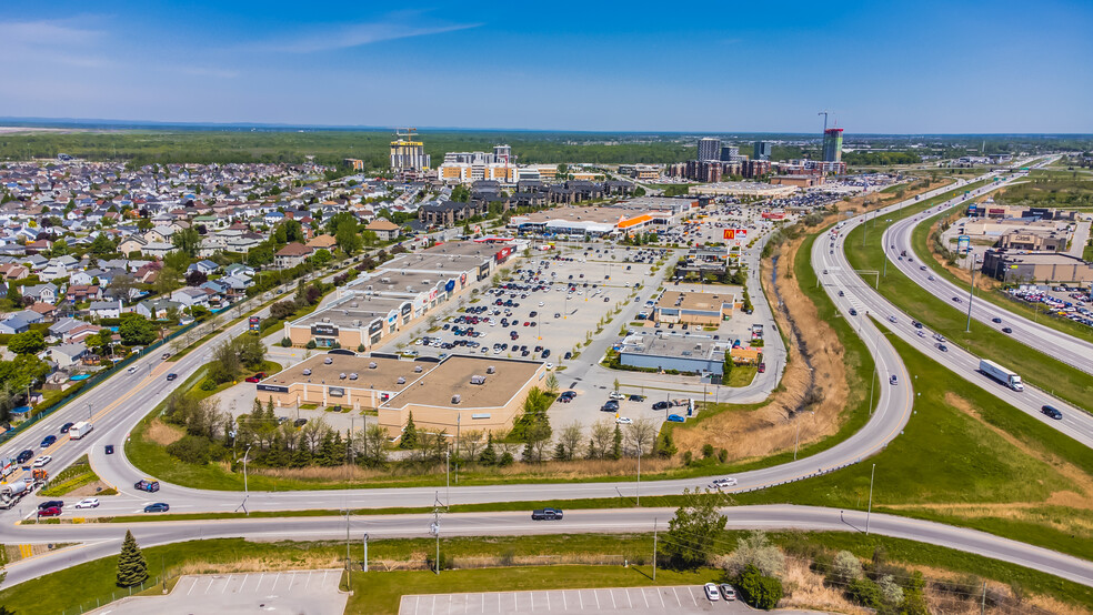 327 Montée des Pionniers, Terrebonne, QC à louer - Photo de l’immeuble – Image 2 sur 5