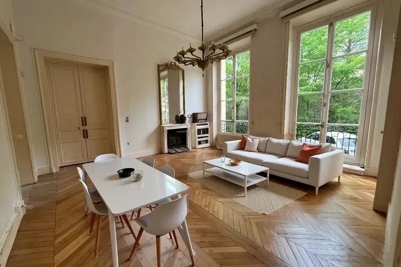 38 Rue Du Faubourg Saint-Jacques, Paris à louer - Photo de l’immeuble – Image 3 sur 8