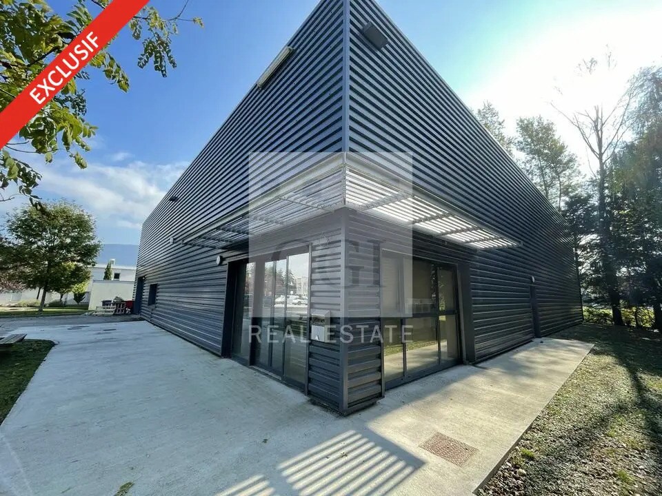 Local d’activités dans Moirans à louer Photo de l’immeuble– Image 1 sur 12