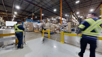 6757 Northwest Dr, Mississauga, ON à louer Numérisation 3D Matterport– Image 1 sur 14