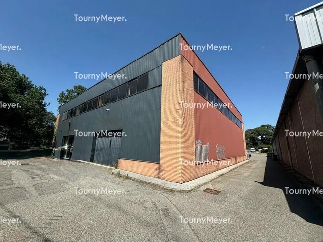 Plus de détails pour Local d’activités à vendre