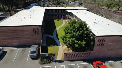 9733 Neuens Rd, Houston, TX - Vue aérienne  vue de carte