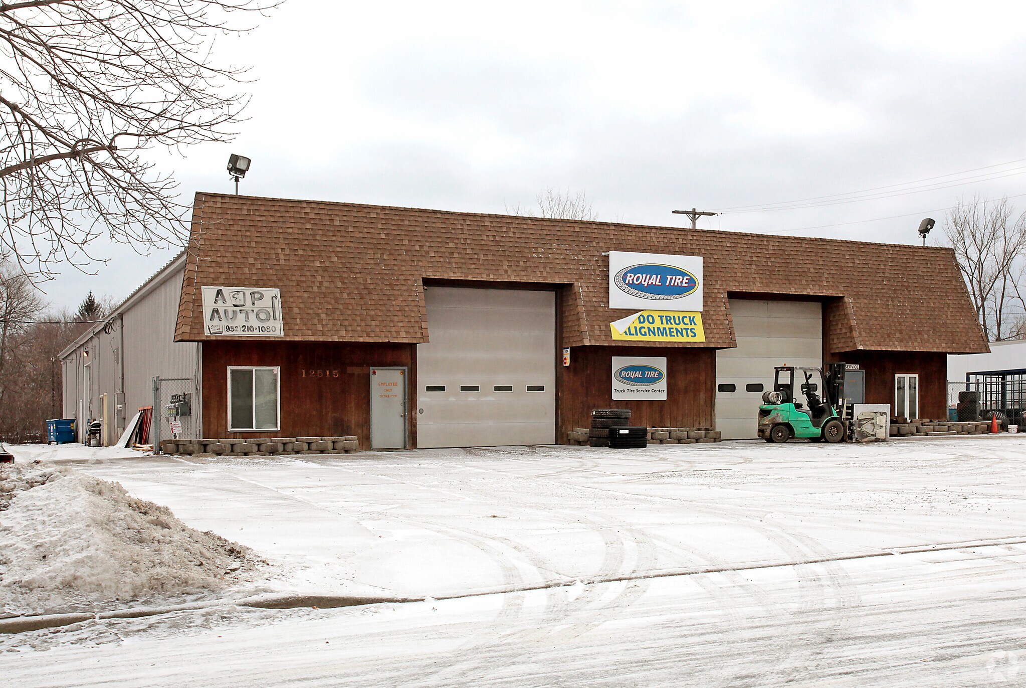 12515 Pennsylvania Ave, Savage, MN à louer Photo principale– Image 1 sur 6