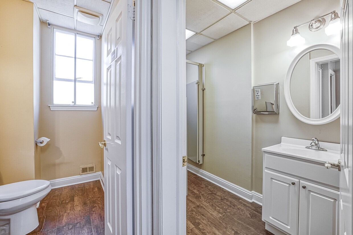 135 Haven Ave, Port Washington, NY à louer Photo intérieure– Image 1 sur 12