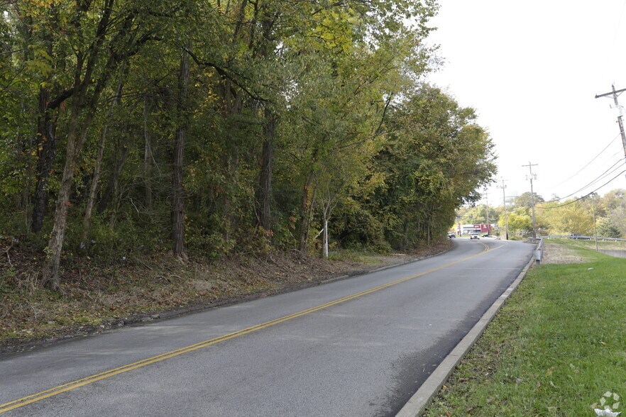 1345 Yost Blvd, Pittsburgh, PA à louer - Photo de l’immeuble – Image 2 sur 2