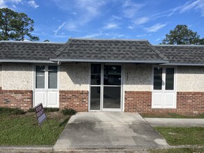 303 Pineview Dr, Waycross, GA à louer Photo de l’immeuble– Image 1 sur 13