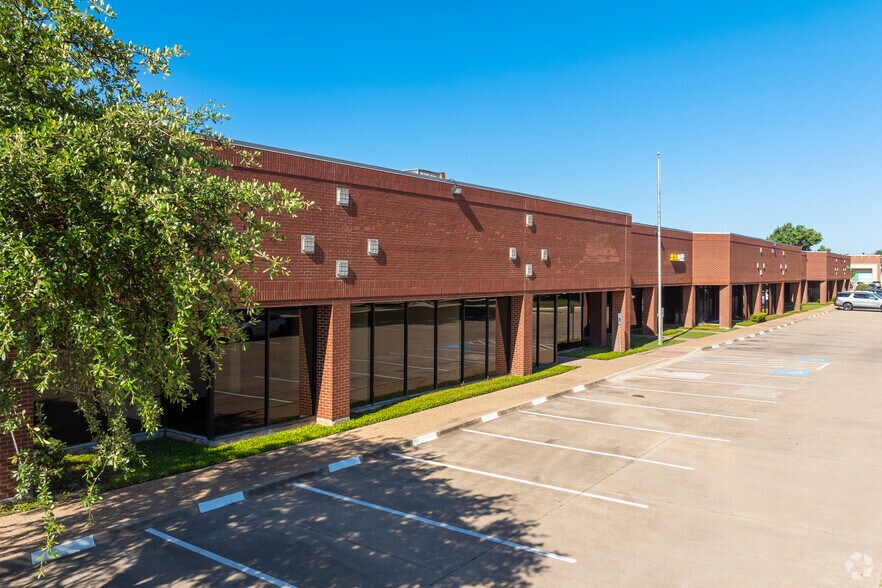 14500 Trinity Blvd, Fort Worth, TX à louer - Photo de l’immeuble – Image 3 sur 20
