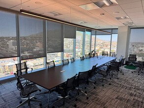 601 N Mesa St, El Paso, TX à louer Photo intérieure– Image 2 sur 13