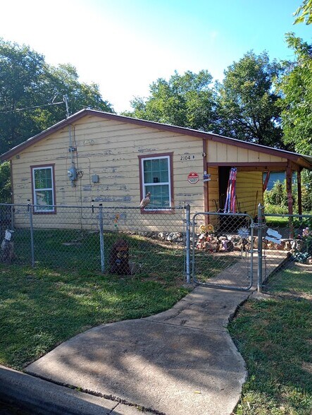 2104 Taft St, Fort Worth, TX à vendre - Photo principale – Image 1 sur 3