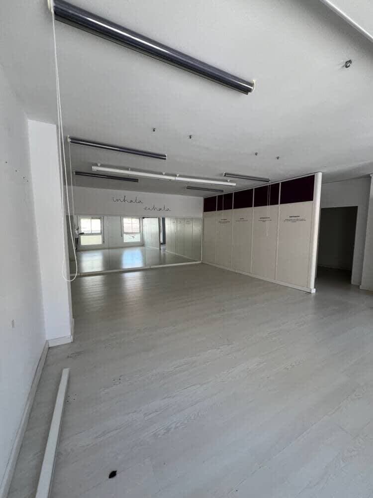 Local commercial dans Sabadell, Barcelona à louer Photo intérieure– Image 1 sur 10