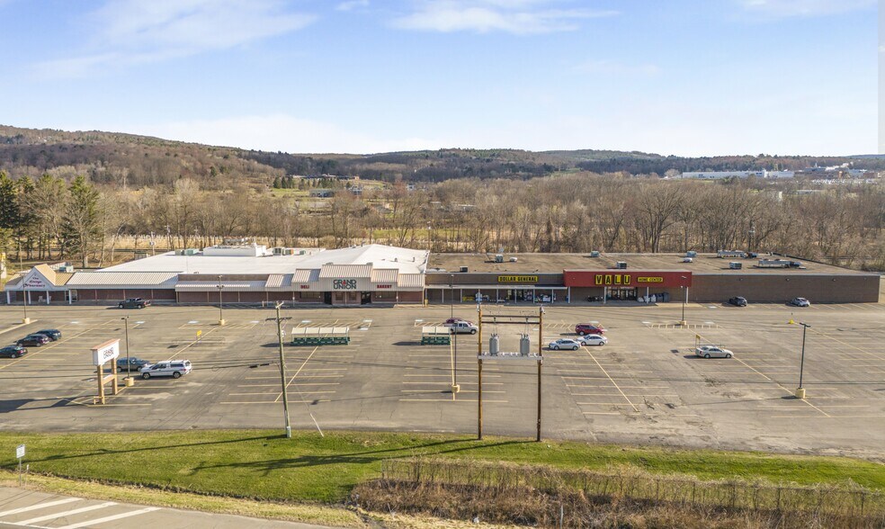 1135-1149 State Route 17C, Owego, NY à vendre - Photo de l’immeuble – Image 2 sur 5