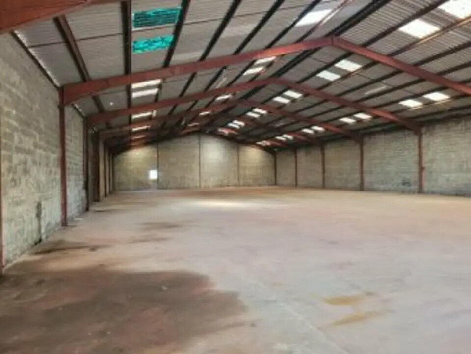 Industriel/Logistique dans Ambarès-et-Lagrave à vendre Photo intérieure– Image 1 sur 5
