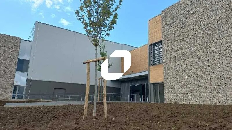 Industriel/Logistique dans Puiseux-en-France à louer - Photo de l’immeuble – Image 2 sur 8