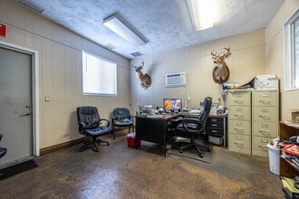 3710-3719 E Us-90, Lake City, FL à louer Photo intérieure– Image 2 sur 46