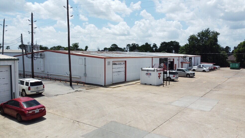 9881 Tanner Rd, Houston, TX à vendre - Photo de l’immeuble – Image 2 sur 4