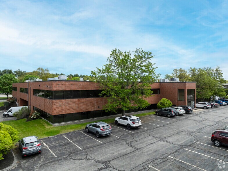 321 Billerica Rd, Chelmsford, MA à louer - Photo de l’immeuble – Image 3 sur 7