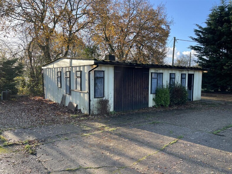 57 Broomfield Dr, Fordingbridge à louer - Photo de l’immeuble – Image 1 sur 5