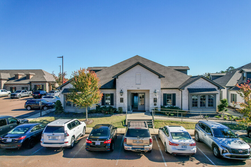 404 Enterprise Dr, Oxford, MS à vendre - Photo de l’immeuble – Image 1 sur 43