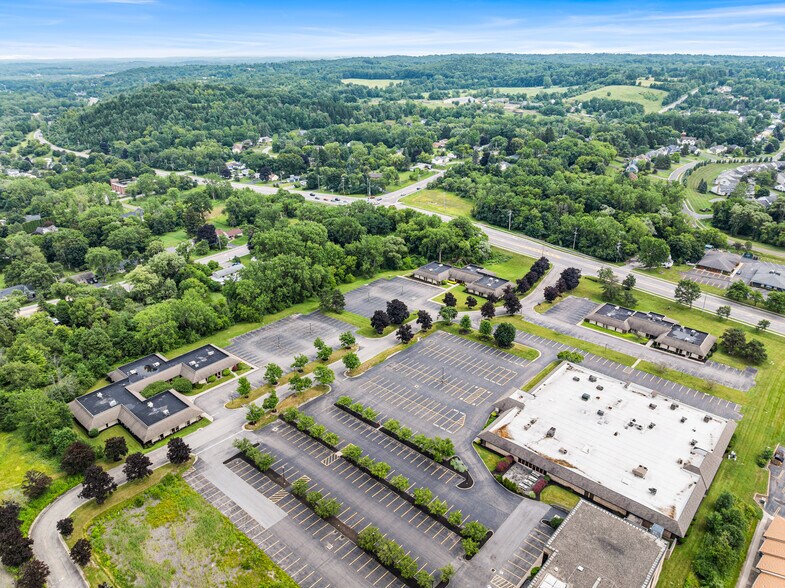 100 Cross Keys Office Park, Fairport, NY à louer - Photo de l’immeuble – Image 2 sur 23