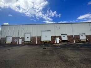 4250-4276 Strausser St NW, Canton, OH à louer Photo intérieure– Image 1 sur 4