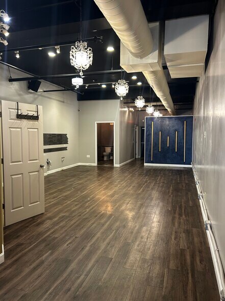 1571 Atwood Ave, Johnston, RI à louer - Photo de l’immeuble – Image 2 sur 14
