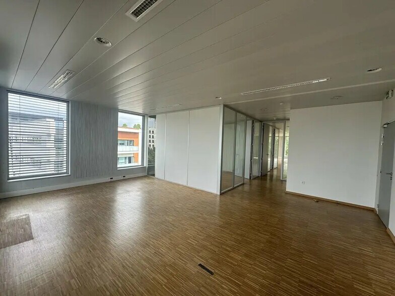 Bureau dans Schiltigheim à louer - Photo de l’immeuble – Image 3 sur 10