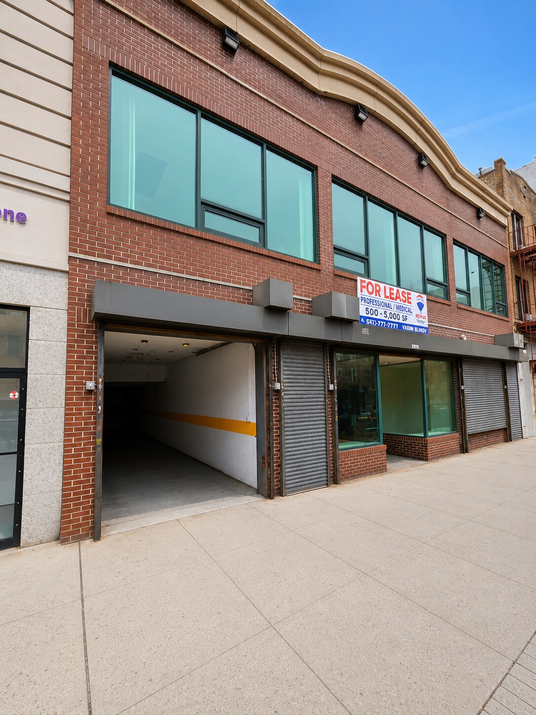 8710 5th Ave, Brooklyn, NY à louer Photo de l’immeuble– Image 1 sur 19