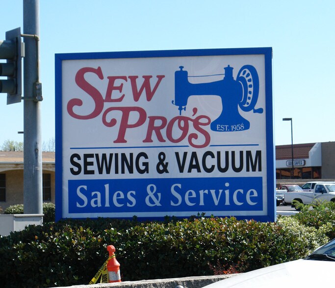 393 Broadway, El Cajon, CA à louer - Photo de l’immeuble – Image 2 sur 4