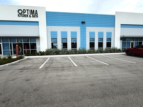 16200 Ben Hill Griffin Pky, Fort Myers, FL à louer Photo de l’immeuble– Image 1 sur 4