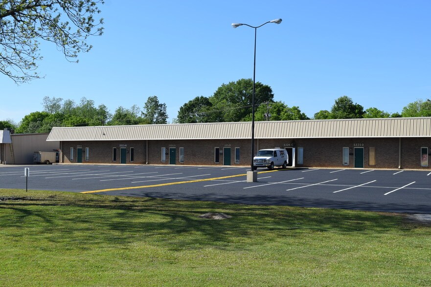 5323-5325 Wares Ferry Rd, Montgomery, AL à vendre - Photo de l’immeuble – Image 1 sur 2