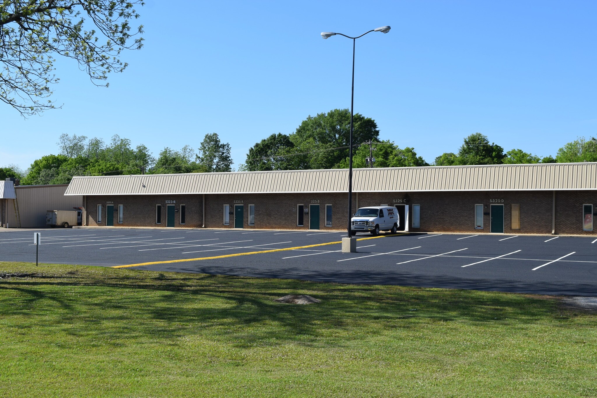 5323-5325 Wares Ferry Rd, Montgomery, AL à vendre Photo de l’immeuble– Image 1 sur 3