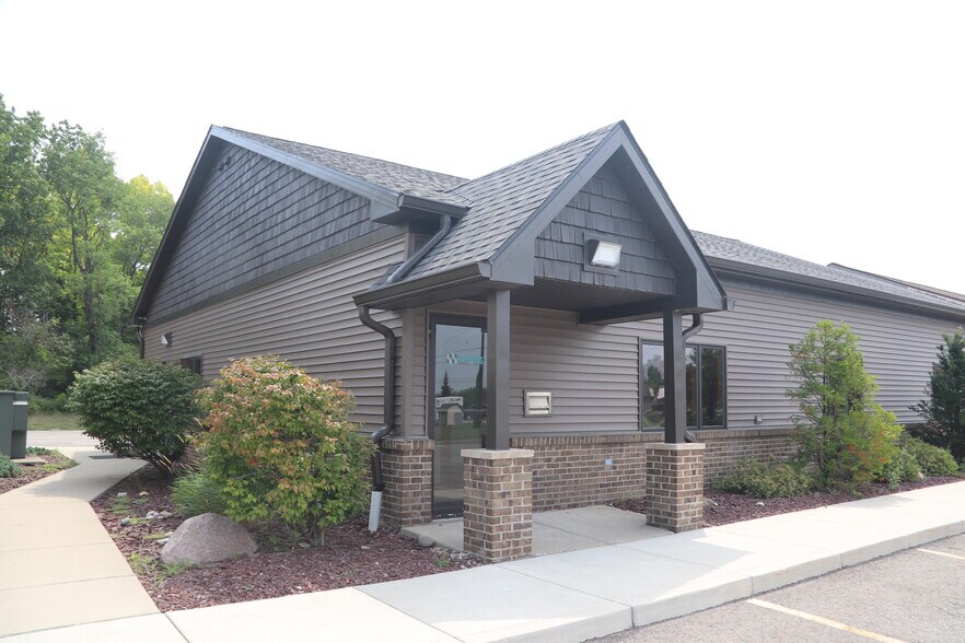 3471 E Grand River Ave, Howell, MI à louer - Photo de l’immeuble – Image 3 sur 13